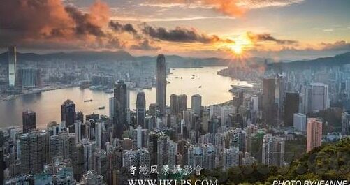 麻豆传媒映画视频在线观看-探索色情视频内容对未成年人的潜在危害，以麻豆传媒映画视频在线观看为切入点